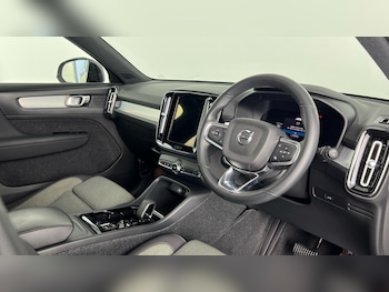 Used Volvo XC40 2022 for sale - 79602677: Photo
