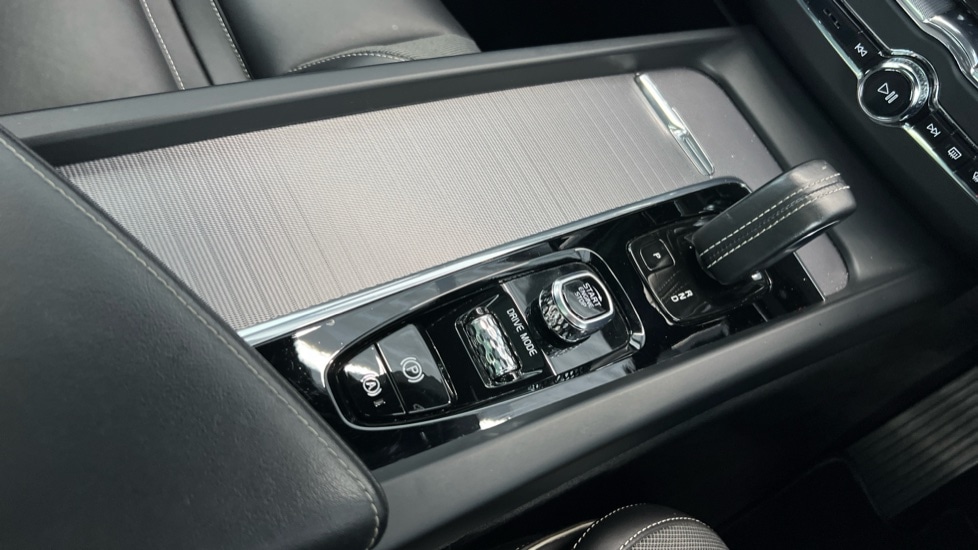 Used Volvo XC60 2020 for sale - 77047499: Photo 25