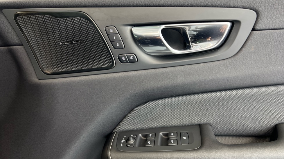 Used Volvo XC60 2020 for sale - 77047499: Photo 29