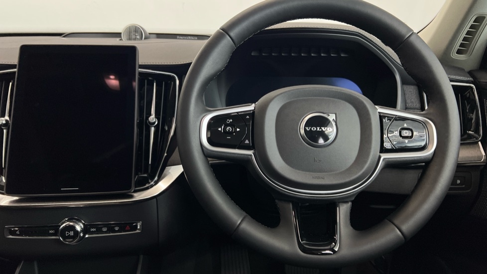 Used Volvo XC90 2025 for sale - 77256362: Photo 10