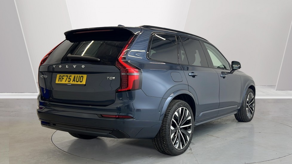 Used Volvo XC90 2025 for sale - 77256362: Photo 2