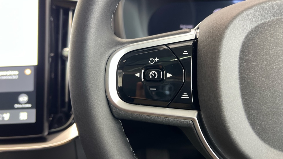 Used Volvo XC90 2025 for sale - 77256362: Photo 21