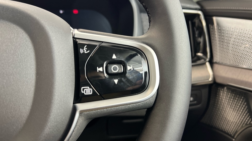 Used Volvo XC90 2025 for sale - 77256362: Photo 22