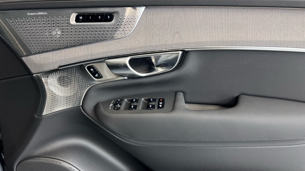 Used Volvo XC90 2025 for sale - 77256362: Photo 29