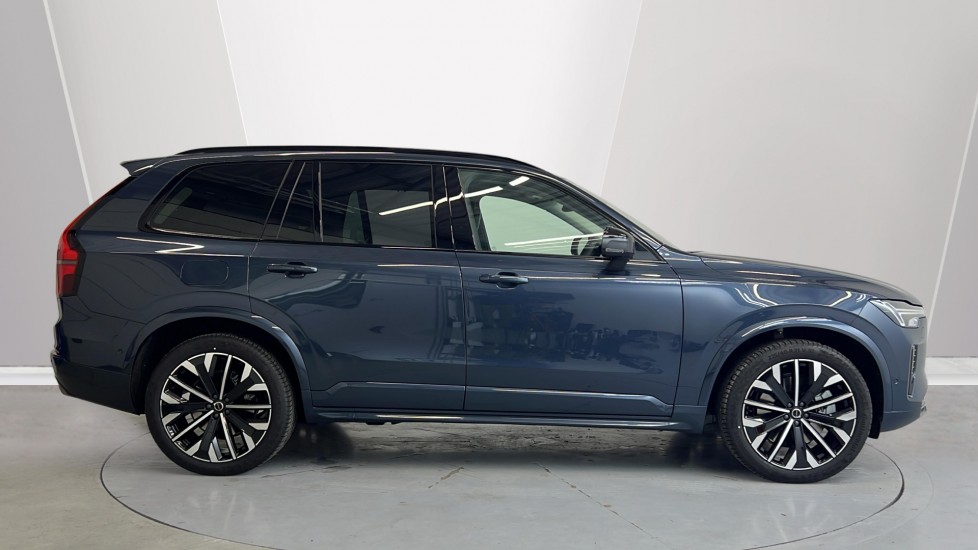 Used Volvo XC90 2025 for sale - 77256362: Photo 3