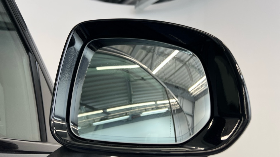 Used Volvo XC90 2025 for sale - 77256362: Photo 32