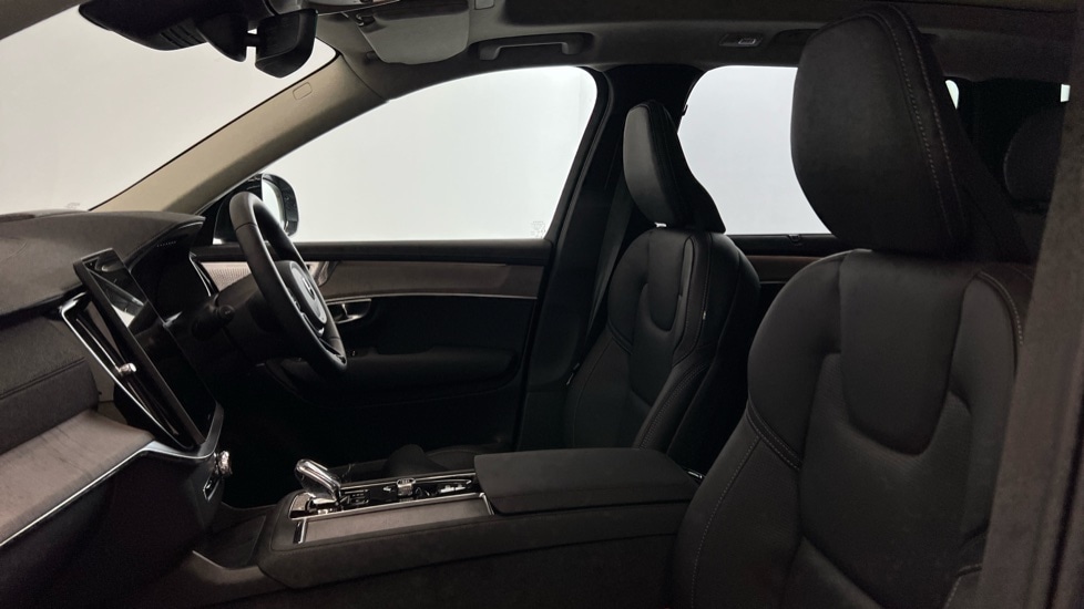 Used Volvo XC90 2025 for sale - 77256362: Photo 36