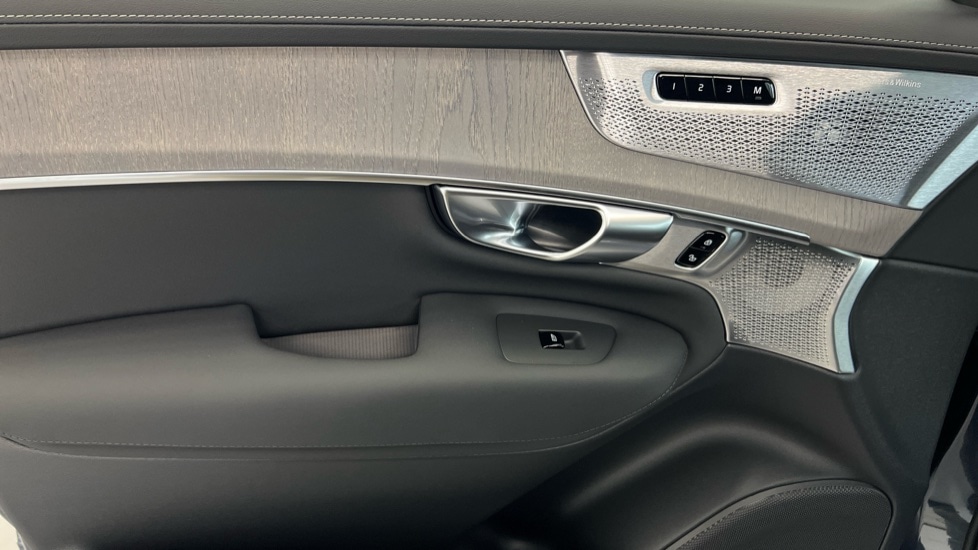 Used Volvo XC90 2025 for sale - 77256362: Photo 40