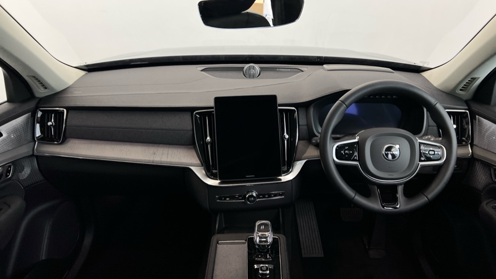 Used Volvo XC90 2025 for sale - 77256362: Photo 5