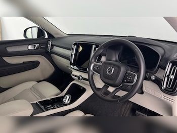 Used Volvo XC40 2025 for sale - 79269261: Photo