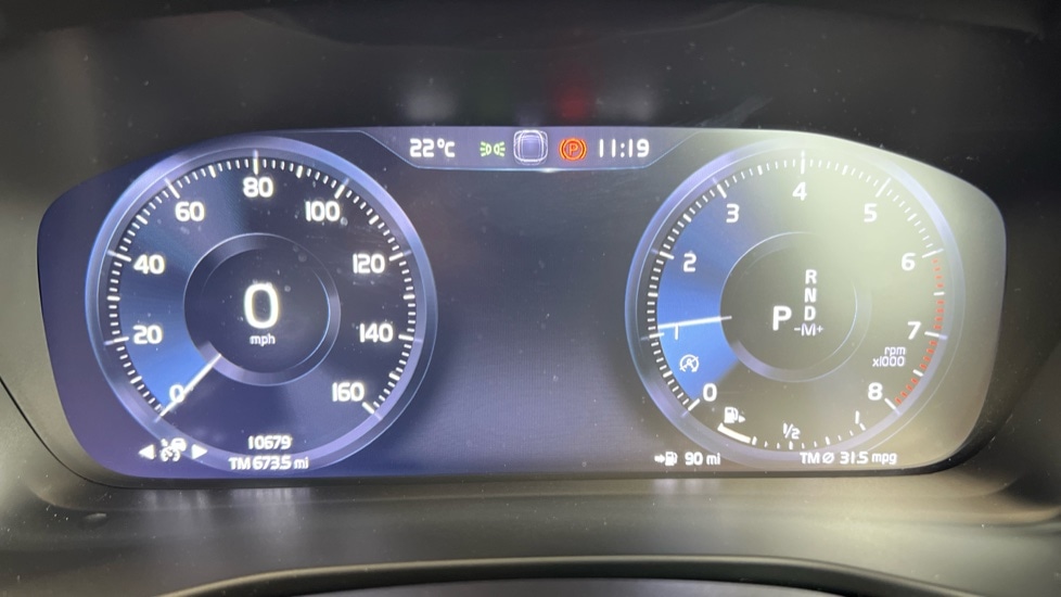 Used Volvo XC40 2021 for sale - 76851256: Photo 11