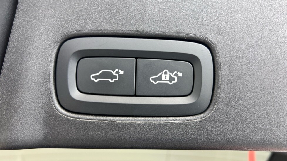 Used Volvo V90 2025 for sale - 77885348: Photo 35