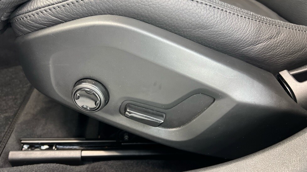 Used Volvo V90 2025 for sale - 77885348: Photo 40