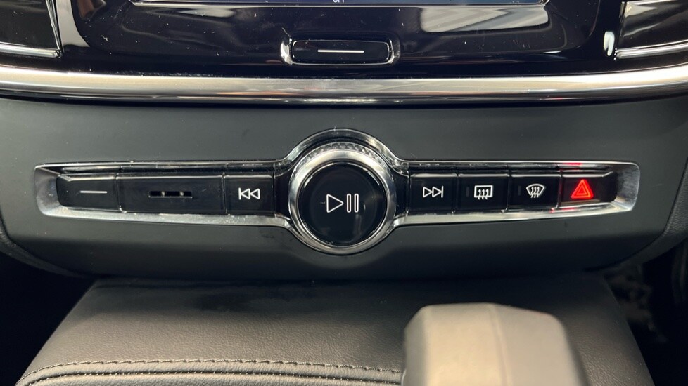 Used Volvo V90 2025 for sale - 77885348: Photo 61