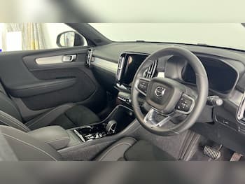 Used Volvo XC40 2025 for sale - 79640605: Photo
