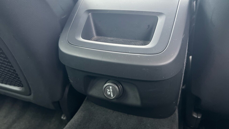 Used Volvo V60 2019 for sale - 77519050: Photo 15