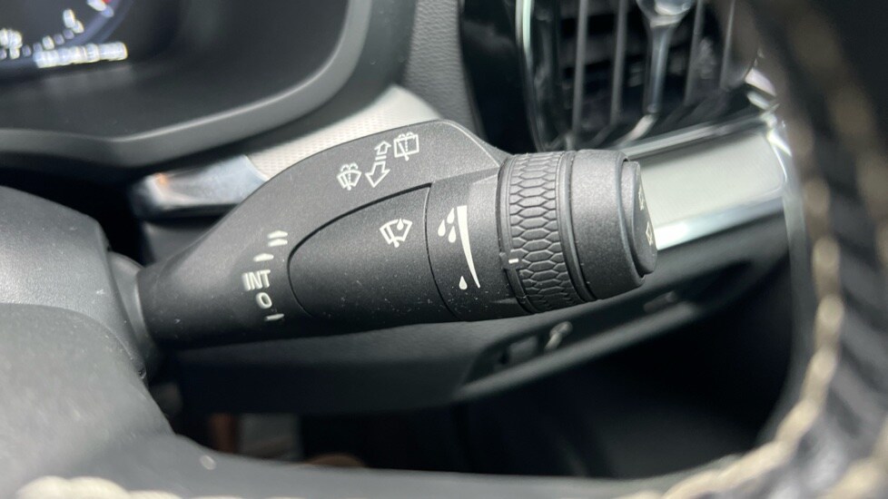 Used Volvo V60 2019 for sale - 77519050: Photo 23