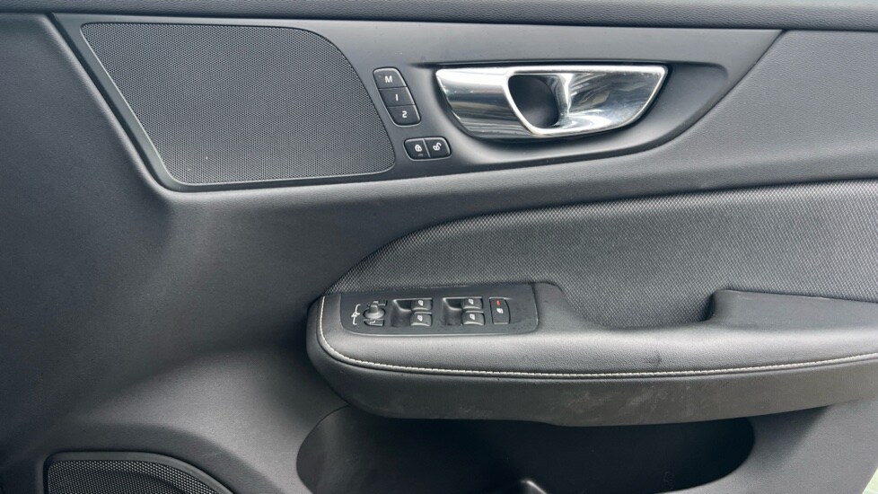 Used Volvo V60 2019 for sale - 77519050: Photo 29
