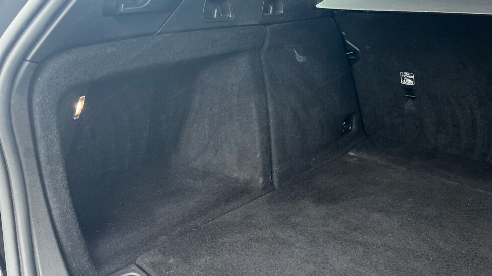 Used Volvo V60 2019 for sale - 77519050: Photo 55