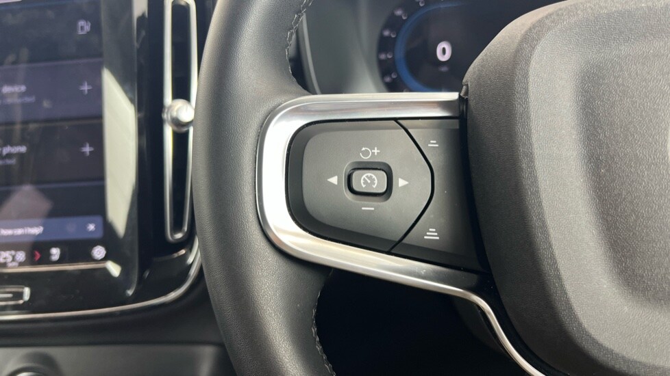 Used Volvo XC40 2022 for sale - 77698167: Photo 21