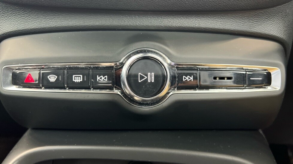 Used Volvo XC40 2022 for sale - 77698167: Photo 68