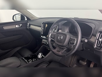 Used Volvo XC40 2023 for sale - 78027976: Photo