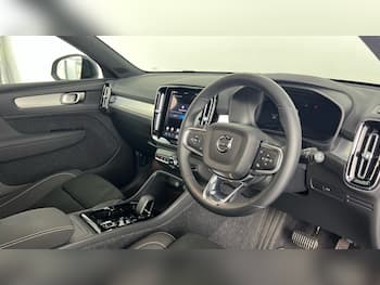 Used Volvo XC40 2026 for sale - 79577604: Photo