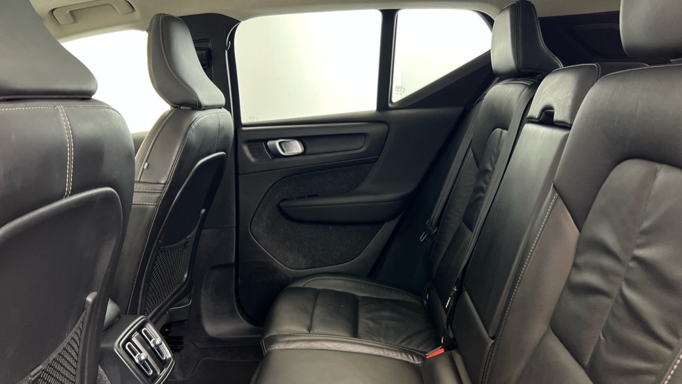 Used Volvo XC40 2022 for sale - 77205664: Photo 33