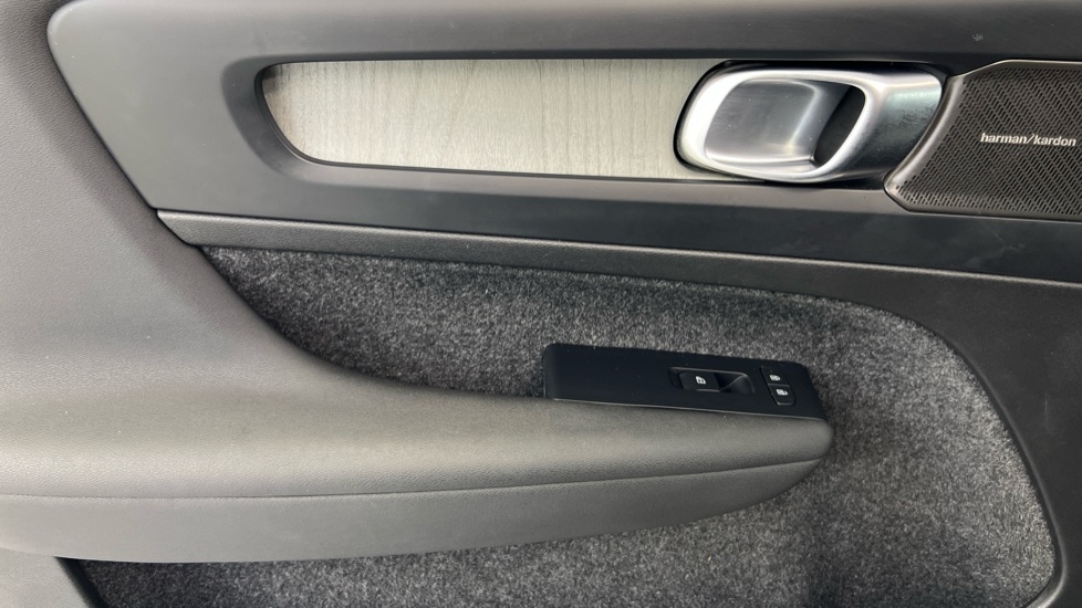 Used Volvo XC40 2022 for sale - 77205664: Photo 39