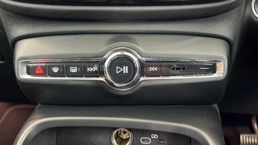 Used Volvo XC40 2022 for sale - 77205664: Photo 55