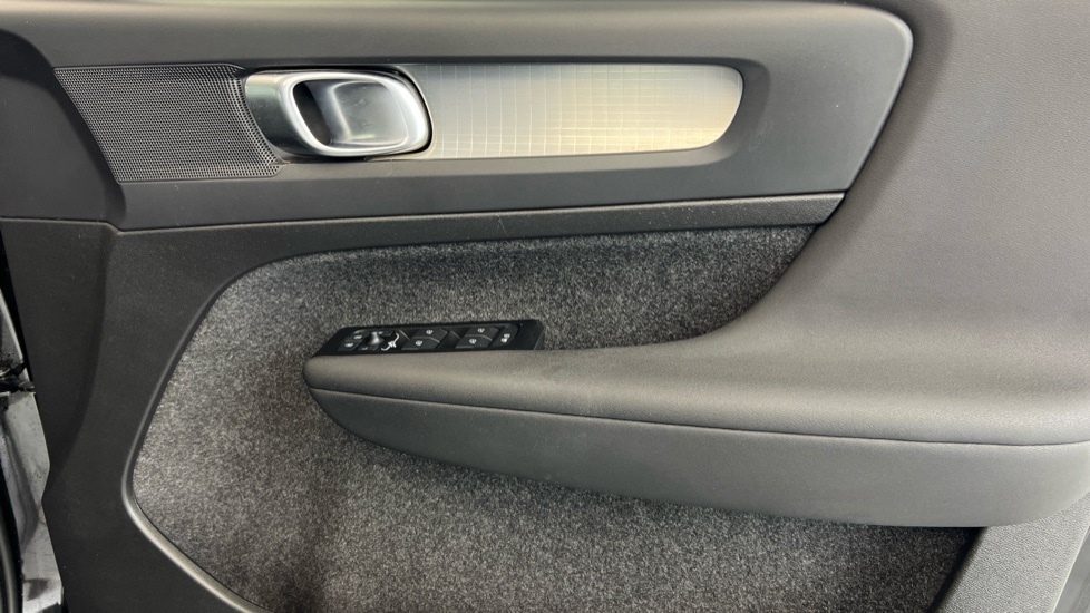 Used Volvo XC40 2022 for sale - 77988385: Photo 29