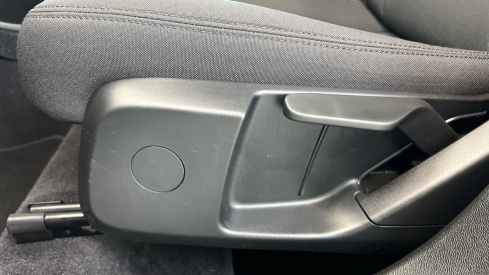 Used Volvo XC40 2022 for sale - 77988385: Photo 40