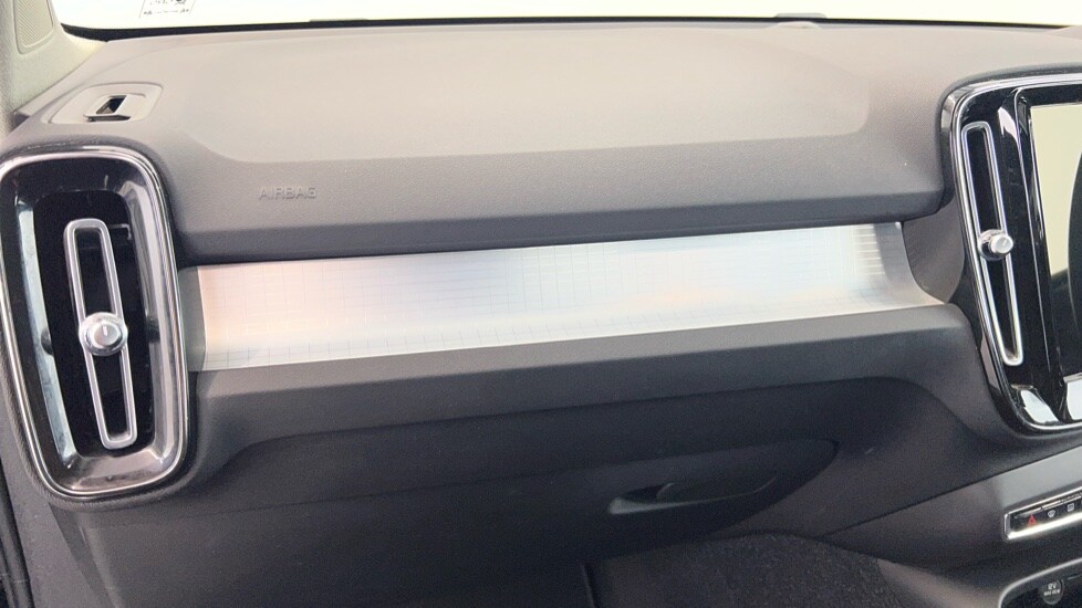 Used Volvo XC40 2022 for sale - 77988385: Photo 42