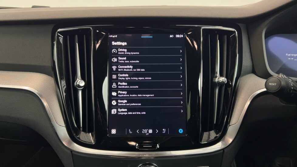 Used Volvo V60 2024 for sale - 77755693: Photo 17