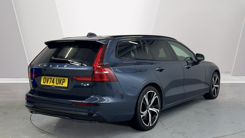 Used Volvo V60 2024 for sale - 77755693: Photo 2