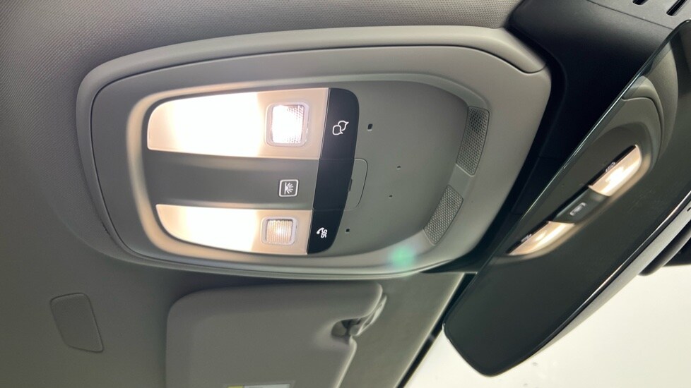 Used Volvo V60 2024 for sale - 77755693: Photo 28