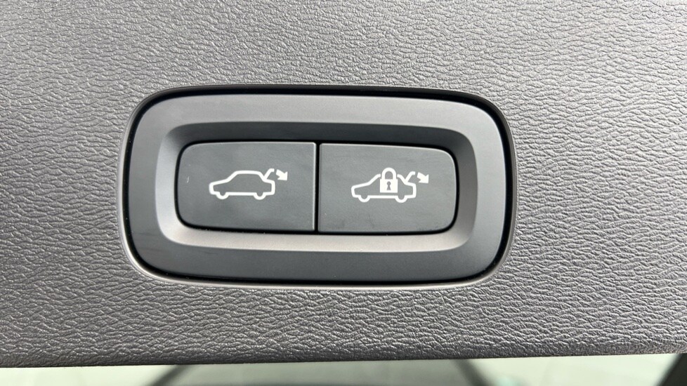 Used Volvo V60 2024 for sale - 77755693: Photo 35