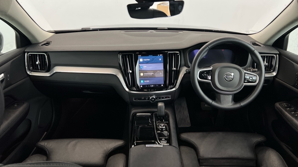 Used Volvo V60 2024 for sale - 77755693: Photo 5