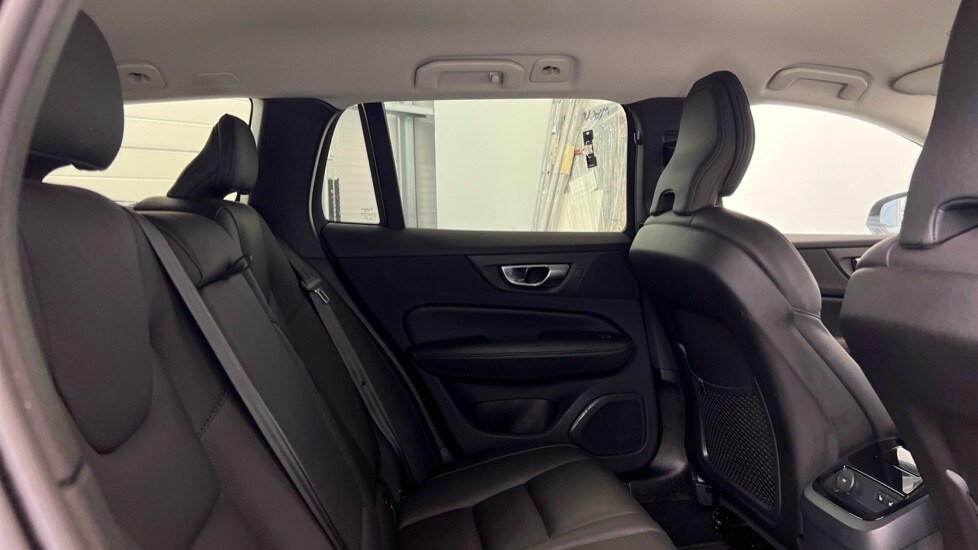 Used Volvo V60 2024 for sale - 77755693: Photo 6