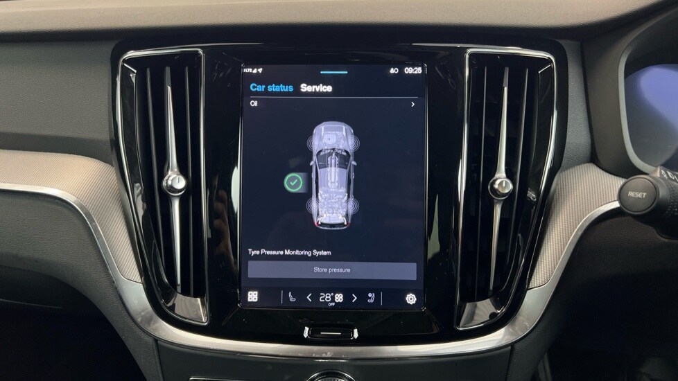 Used Volvo V60 2024 for sale - 77755693: Photo 71