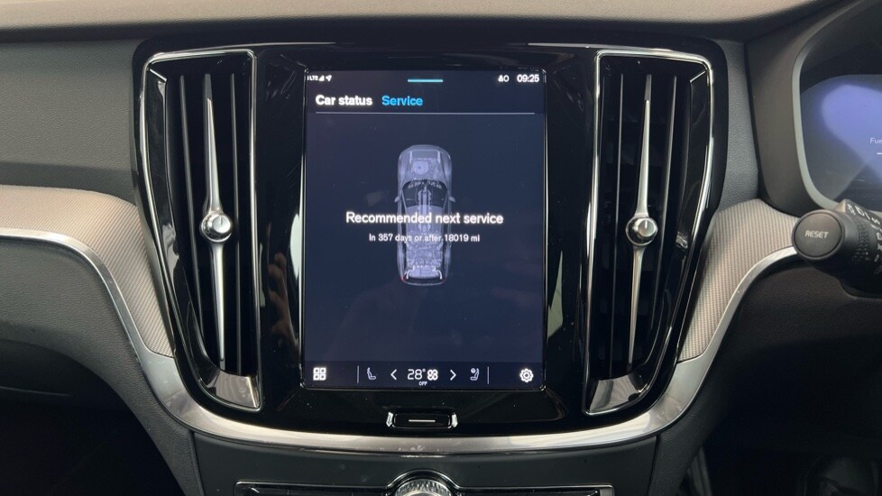 Used Volvo V60 2024 for sale - 77755693: Photo 72