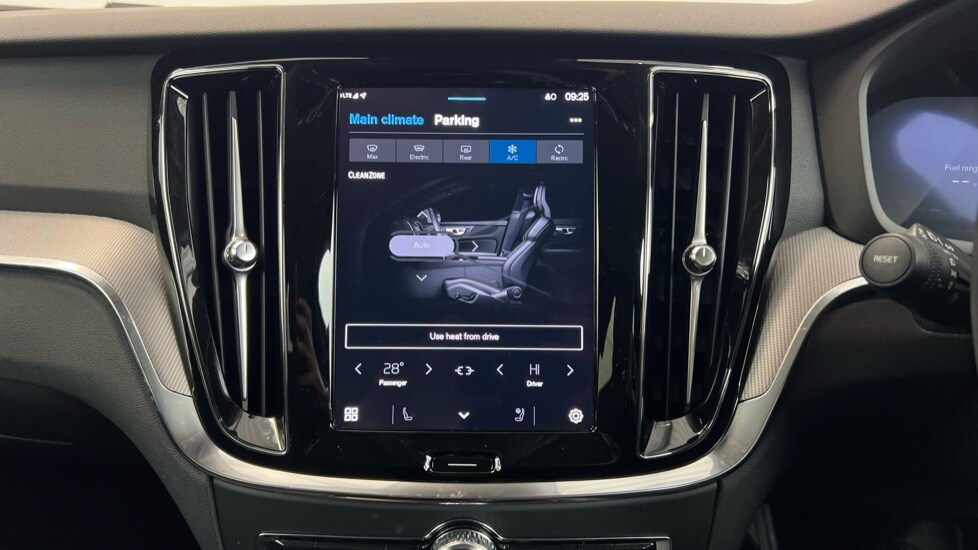 Used Volvo V60 2024 for sale - 77755693: Photo 73