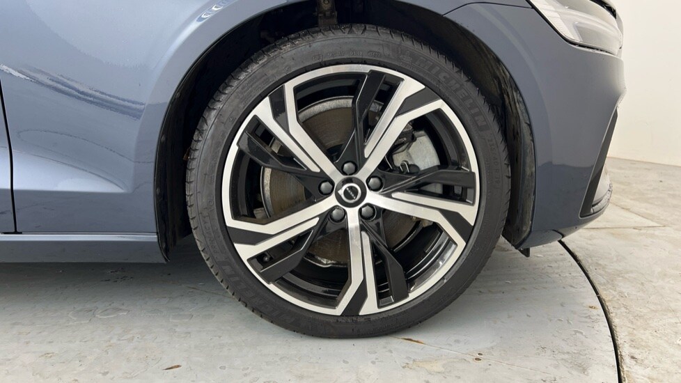 Used Volvo V60 2024 for sale - 77755693: Photo 9