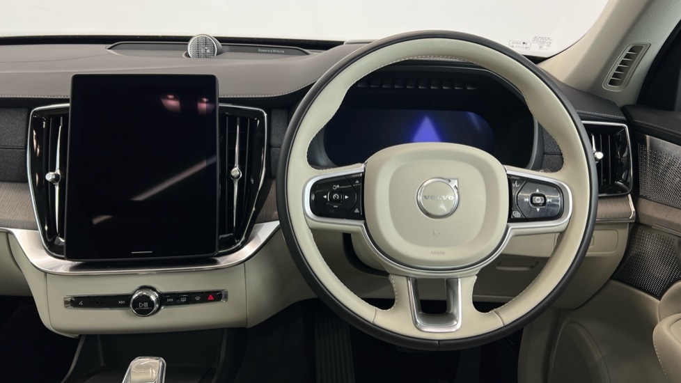 Used Volvo XC90 2025 for sale - 76021910: Photo 10