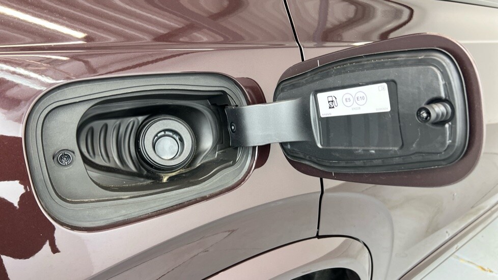 Used Volvo XC90 2025 for sale - 76021910: Photo 16