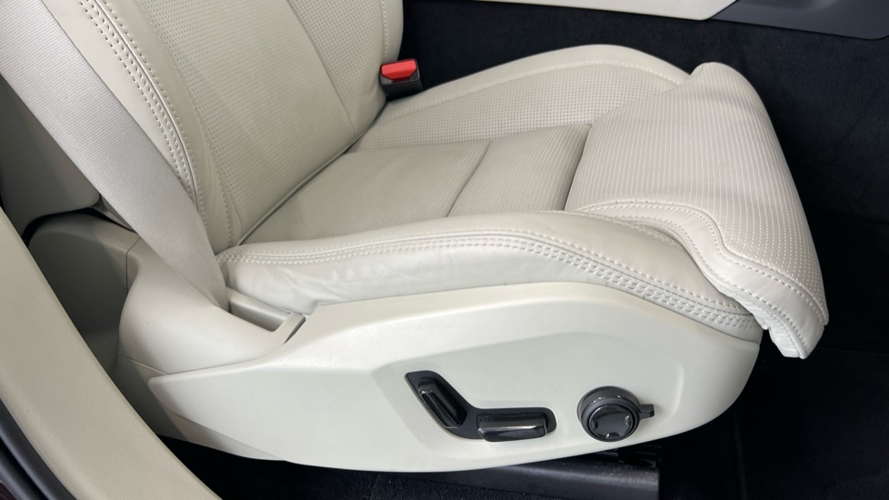Used Volvo XC90 2025 for sale - 76021910: Photo 30
