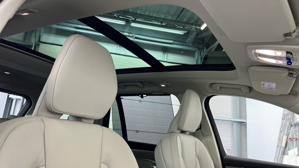 Used Volvo XC90 2025 for sale - 76021910: Photo 31
