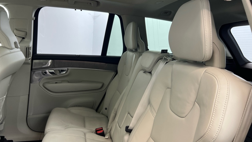 Used Volvo XC90 2025 for sale - 76021910: Photo 33
