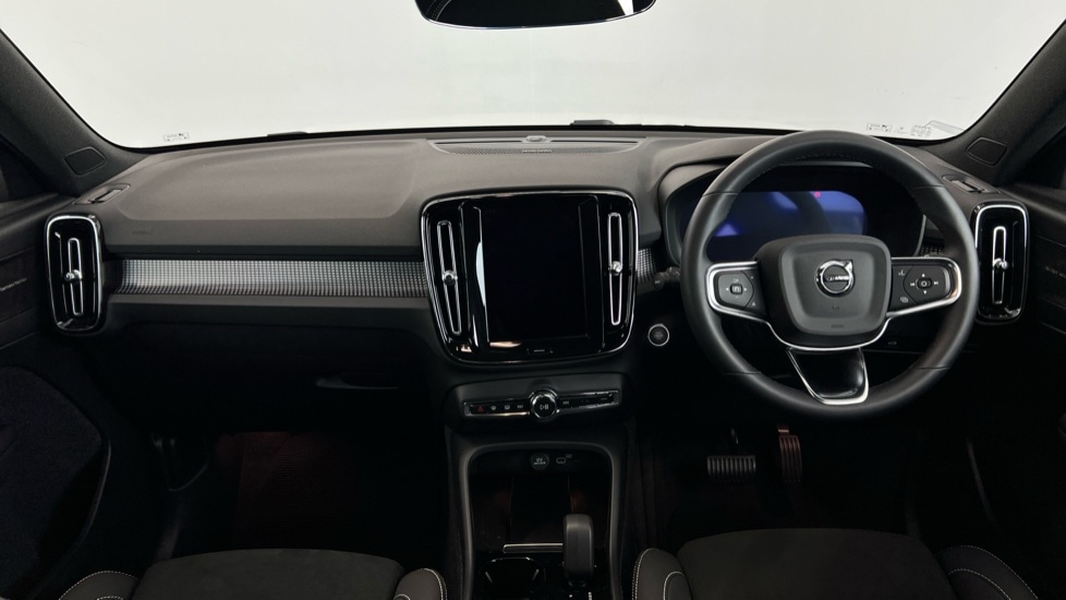 Used Volvo XC40 2024 for sale - 77316095: Photo 5