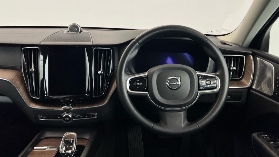 Used Volvo XC60 2022 for sale - 77042778: Photo 10